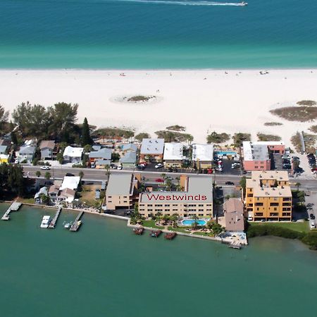 סיינט פיט ביץ' Westwinds Waterfront Resort מראה חיצוני תמונה