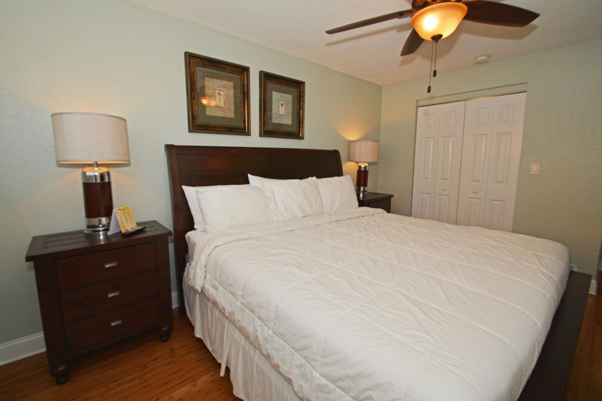 סיינט פיט ביץ' Westwinds Waterfront Resort מראה חיצוני תמונה
