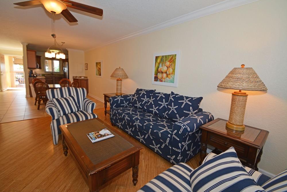 סיינט פיט ביץ' Westwinds Waterfront Resort מראה חיצוני תמונה